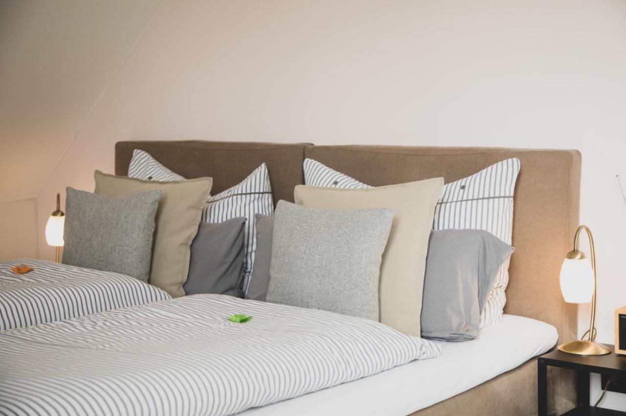 Logierhaus M Apartment Esens Bagian luar foto