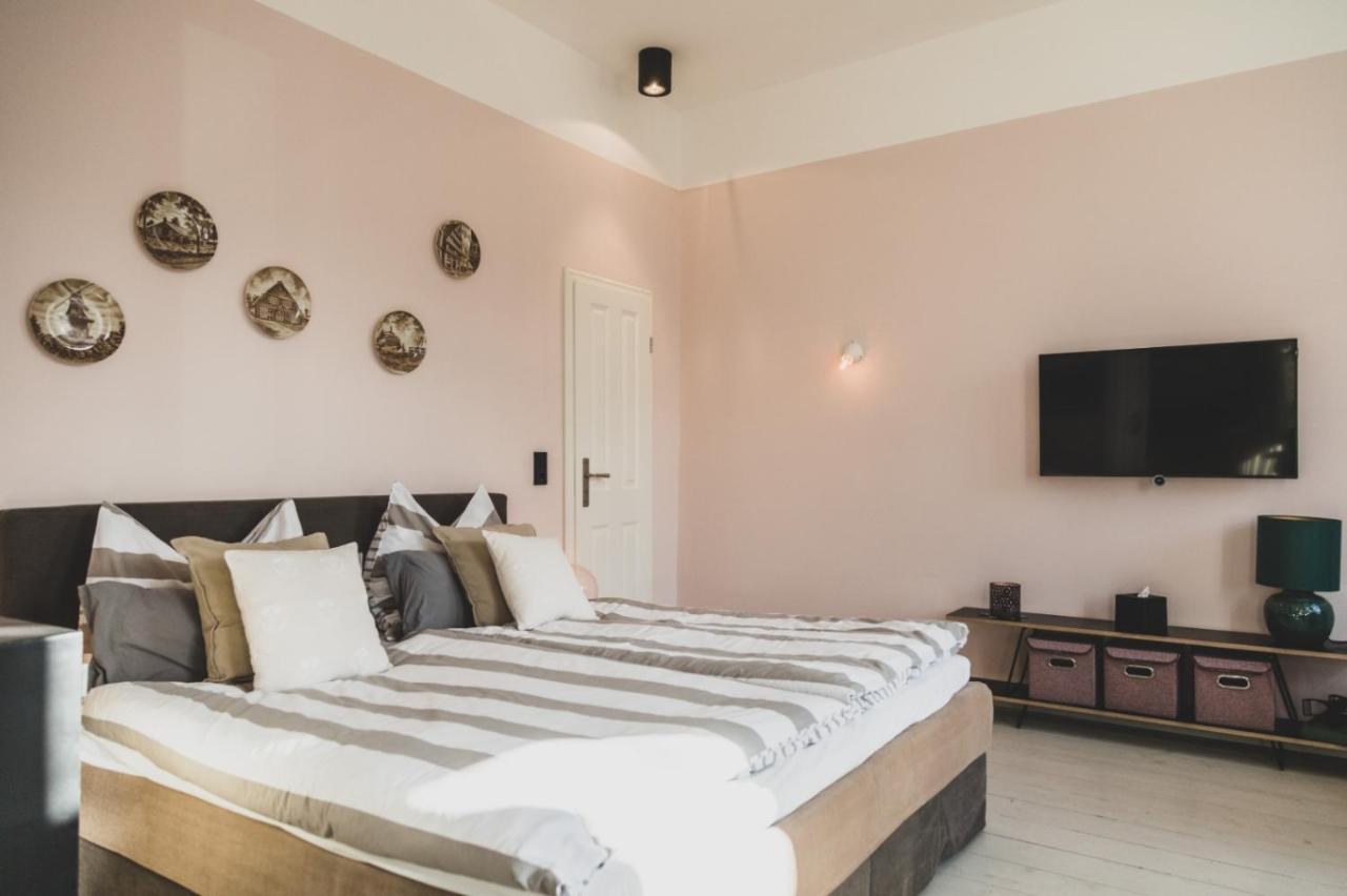 Logierhaus M Apartment Esens Bagian luar foto