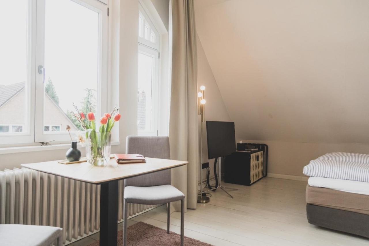 Logierhaus M Apartment Esens Bagian luar foto