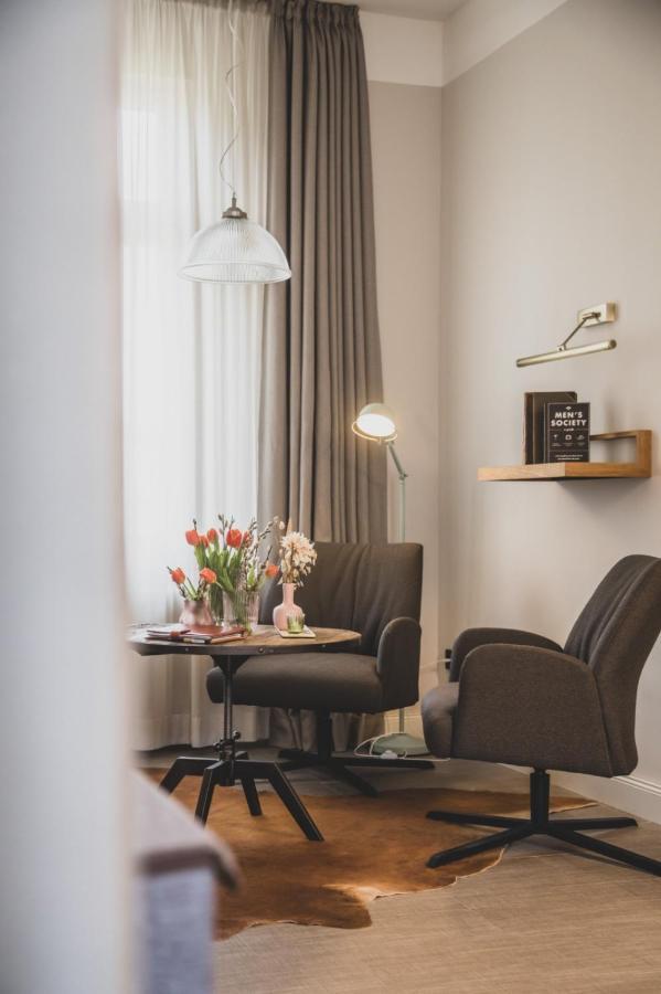 Logierhaus M Apartment Esens Bagian luar foto