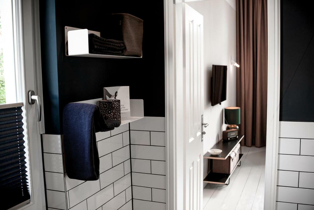 Logierhaus M Apartment Esens Bagian luar foto