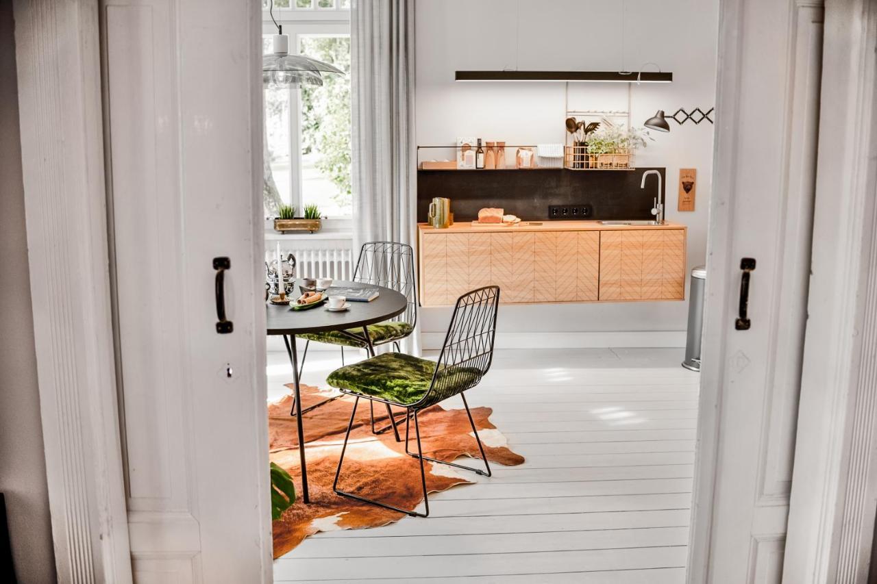 Logierhaus M Apartment Esens Bagian luar foto